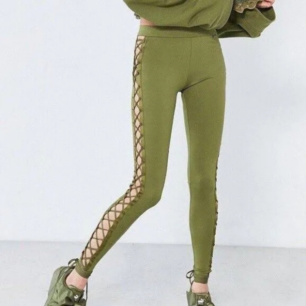 Fenty Puma by Rihanna Lace Up Leggings..NWOT..Size 0